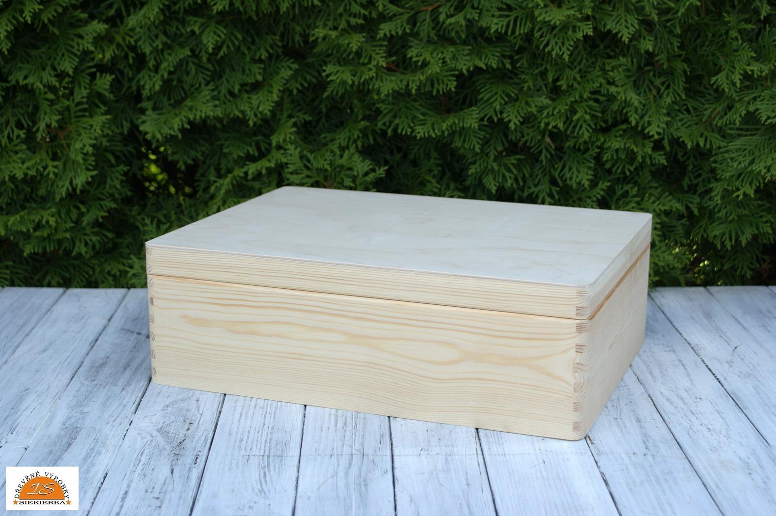 Box 40 cm x 30 cm x 13 cm s víkem